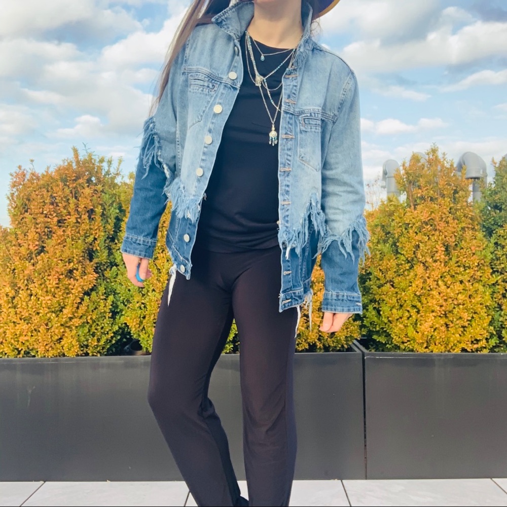 Blank NYC Fringed Distressed Two Denim Jacket One - Picture 15 of 16